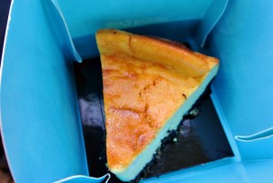 チーズケーキ　黄色