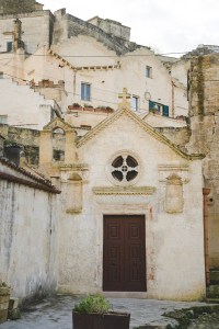 chiesa porta marrone
