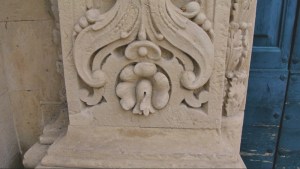 decorazione porta bianco