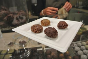 dolci piatto mani