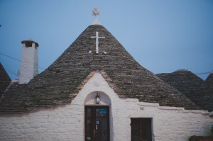 chiesa trullo croce