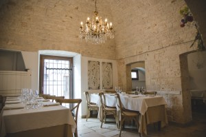sedie tavoli lampadario