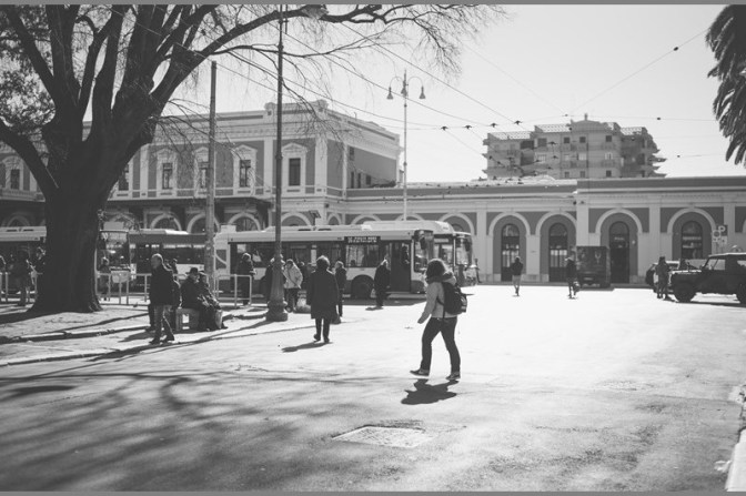 stazione persone ombra